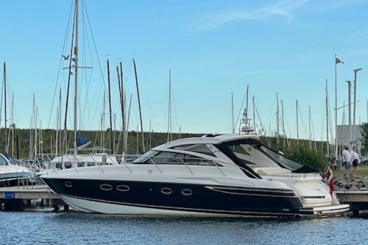 Princess V48 
