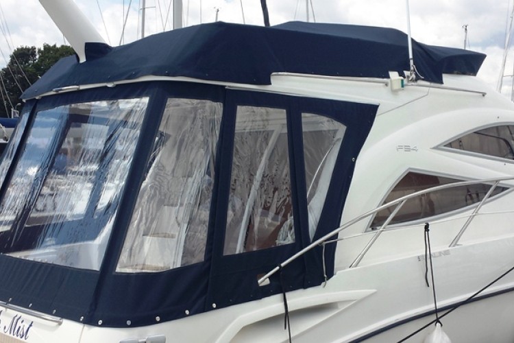 Cockpit & Flybridge